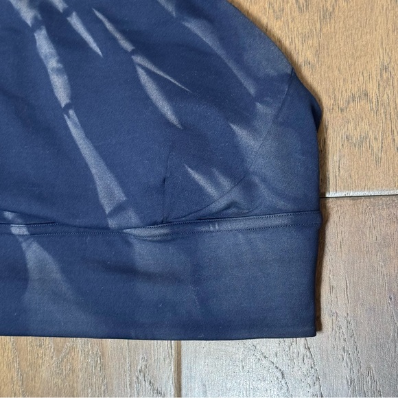 Lululemon Navy Tie-dye Wunder Train LL Sports Bra - Picture 4 of 12